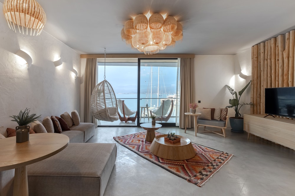 Harbour Suite 25/38
