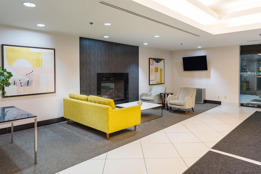 Elimwood Hotel, A Ramada by Wyndham 40/64