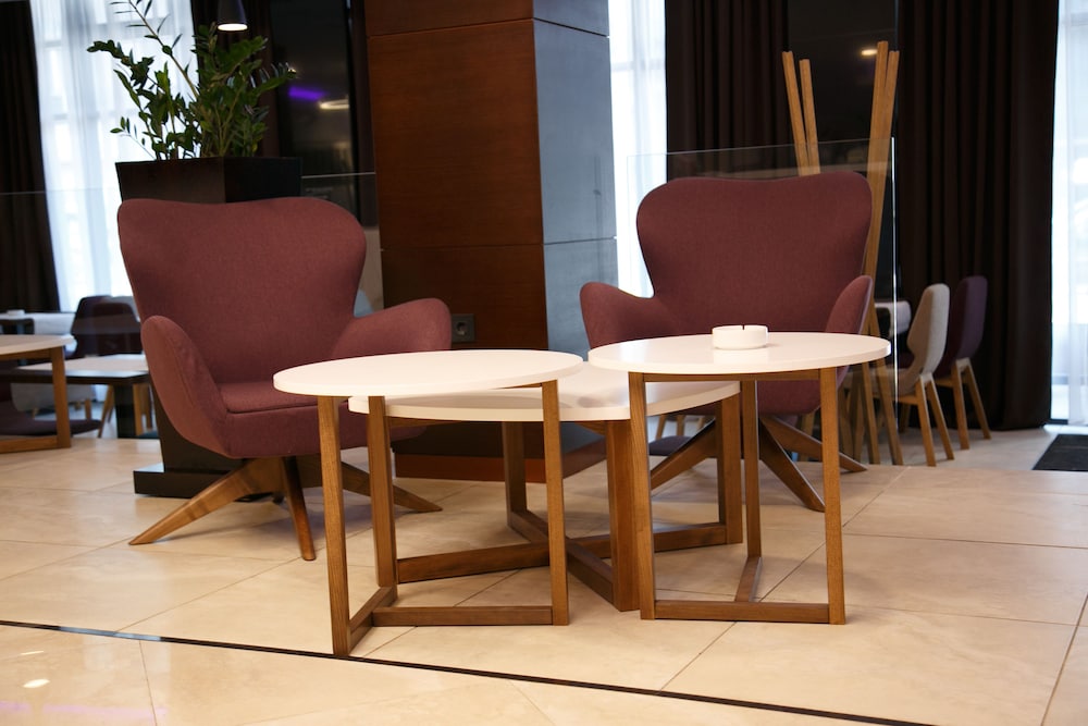 New City Hotel and Restaurant Nis 48/56