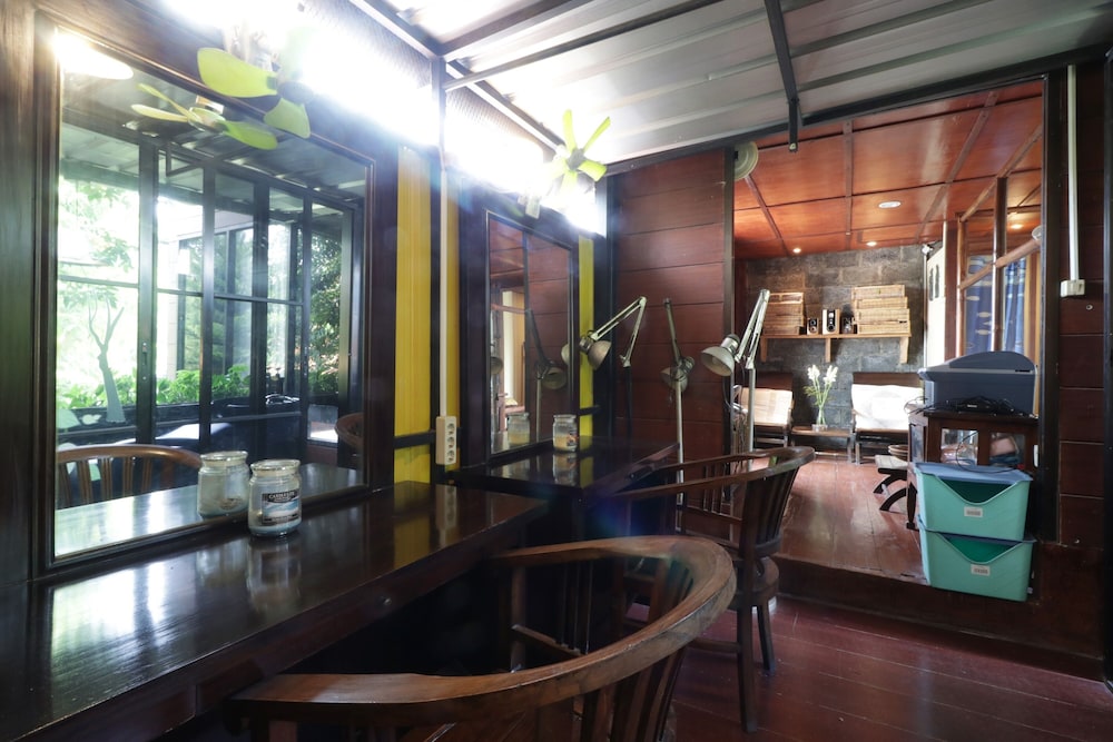 NILA HOUSE, Sharia Family Home Stay by ZUZU 69/73