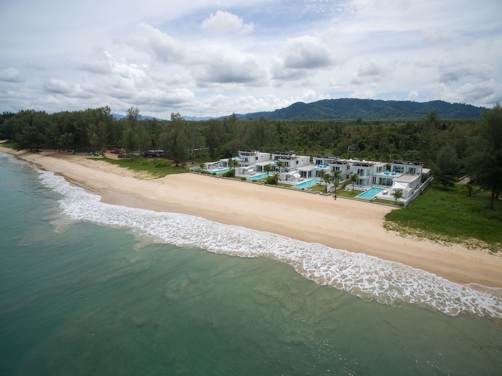 Coastal Escape - Natai 40/50
