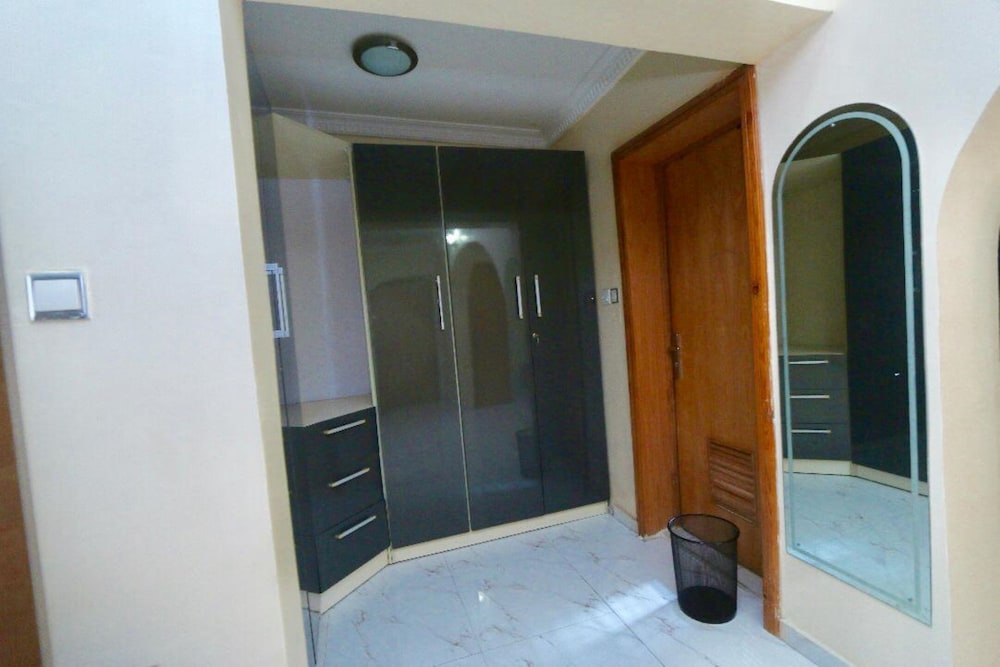 Droptop Suites 34/34