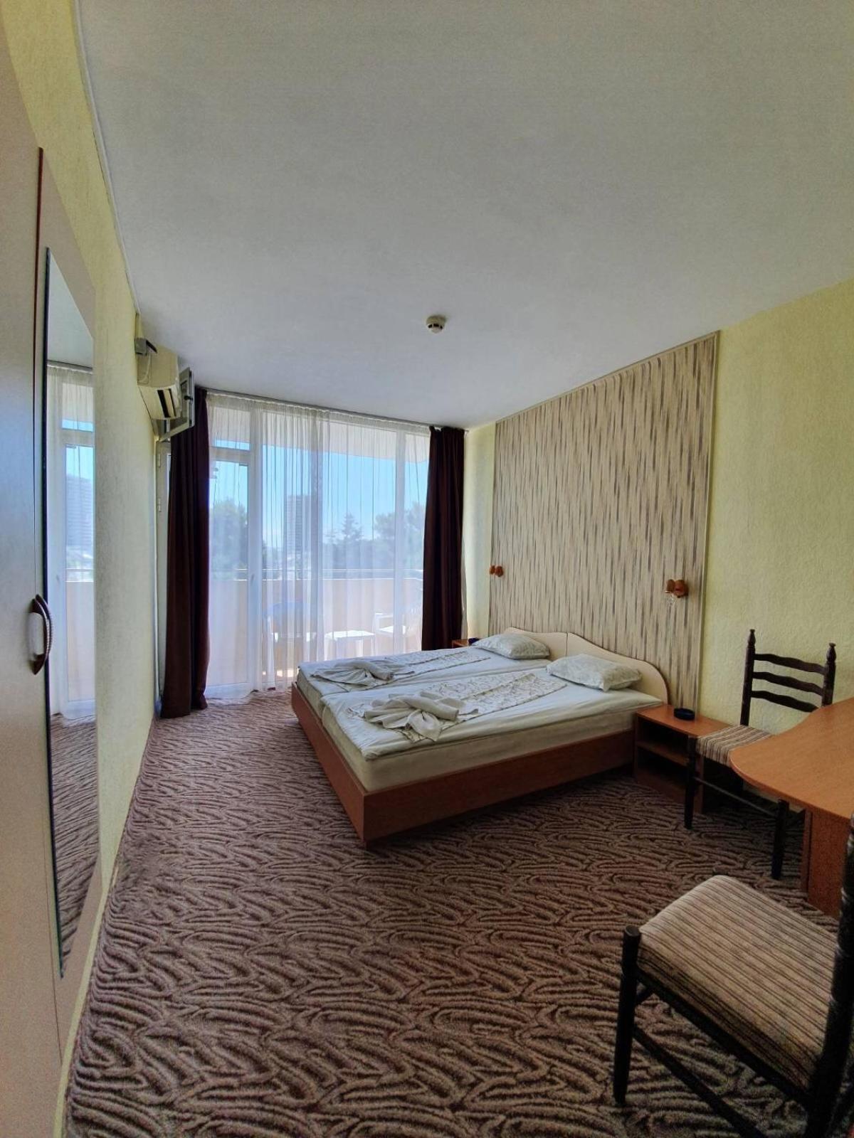 Balaton Hotel 22/52