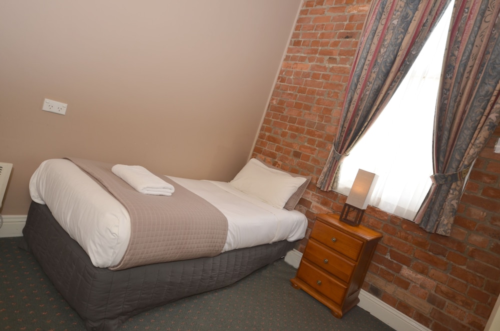 Central Springs Inn 16/28
