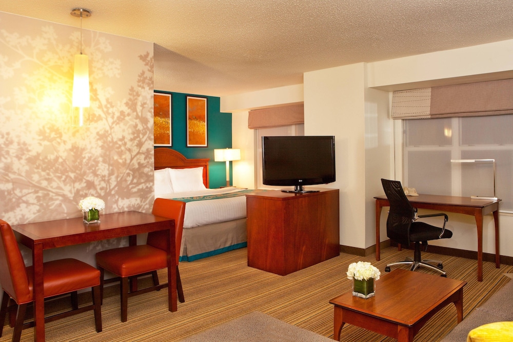 Residence Inn Greenbelt By Marriott 34/42