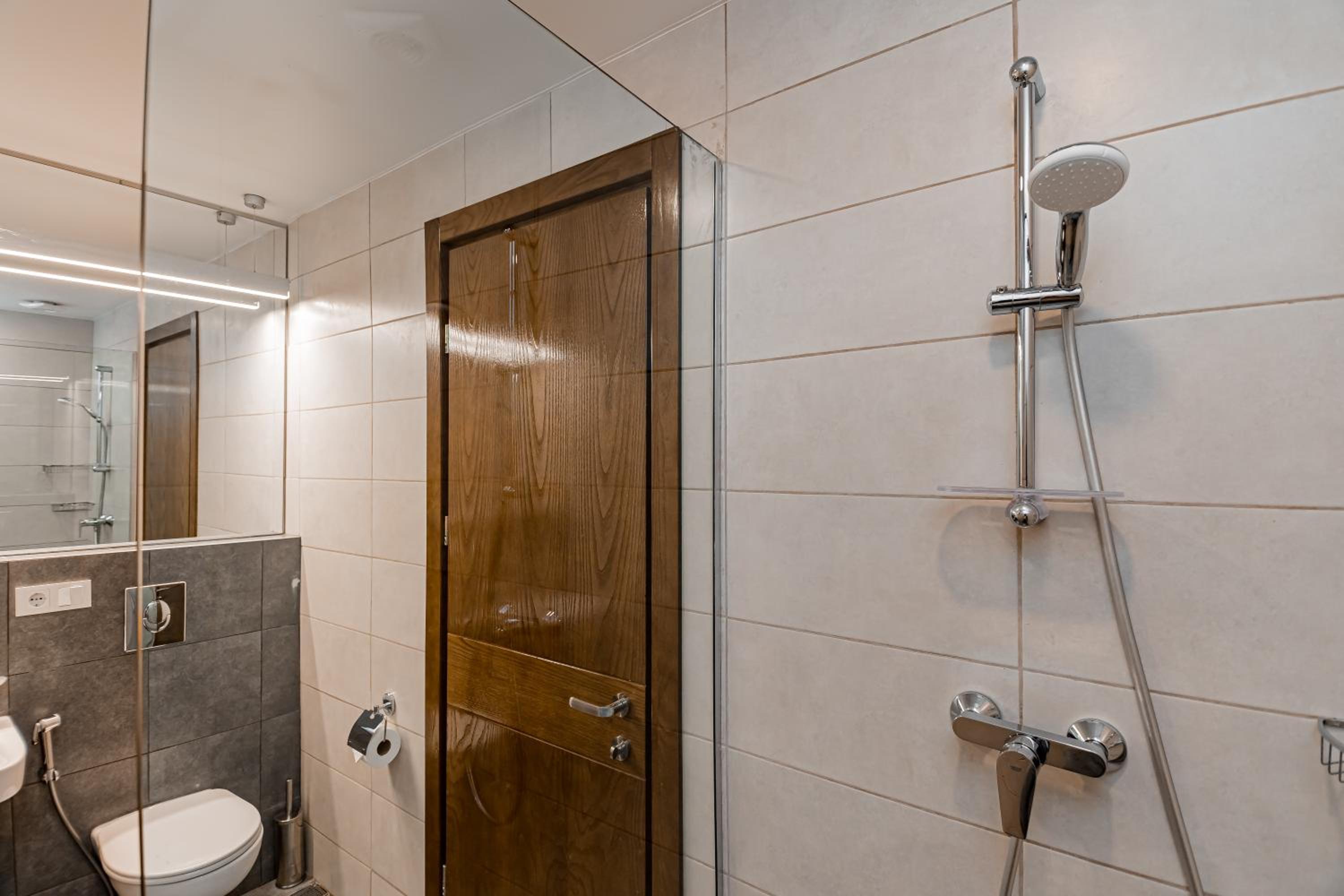 غرفة قياسية بسرير كينج، Kutaisi Inn 6/8