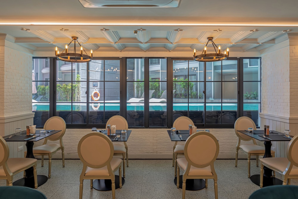 Chateau Du Village Patong 51/65