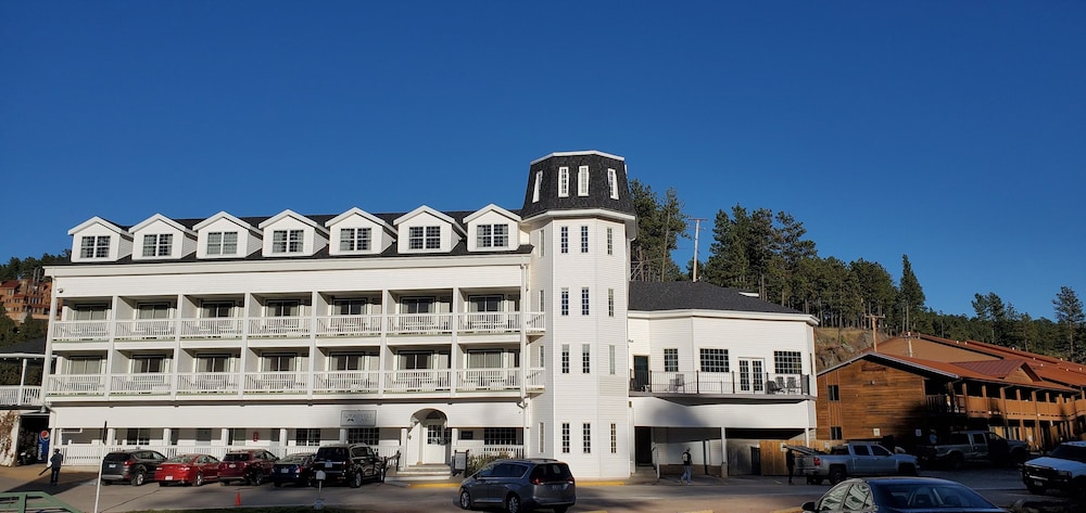 Roosevelt Inn Mount Rushmore 3/71