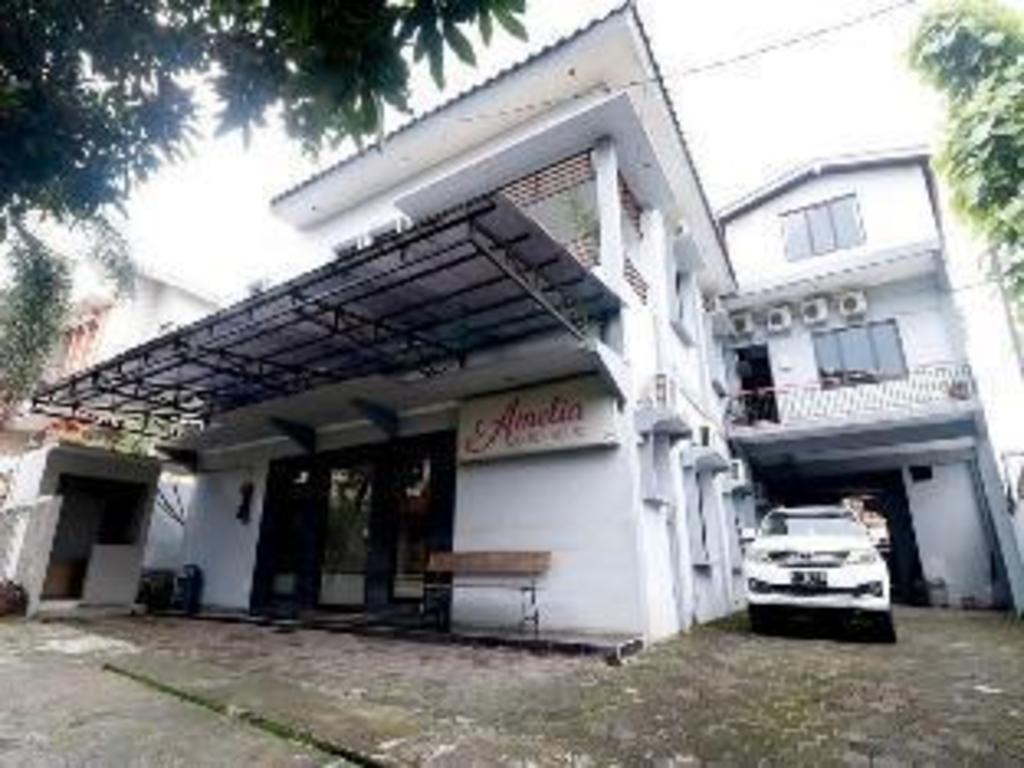 Reddoorz Plus Near Undip Tembalang 40/47