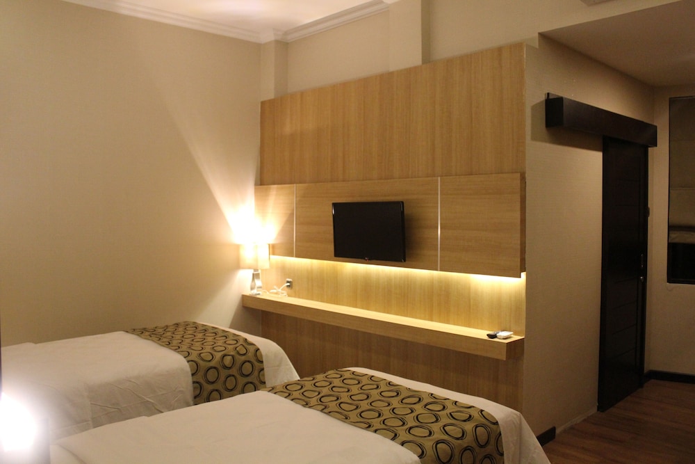 Fontana Hotel Jakarta 6/22