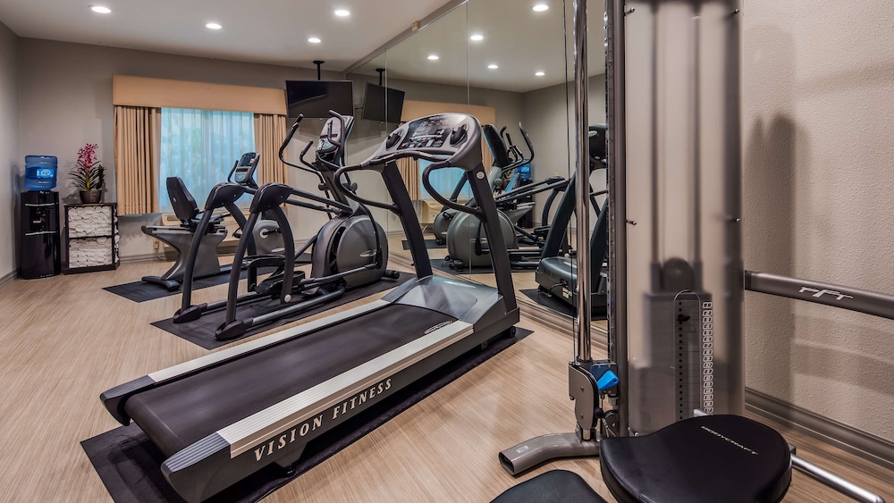Best Western Plus Executive Inn 33/47