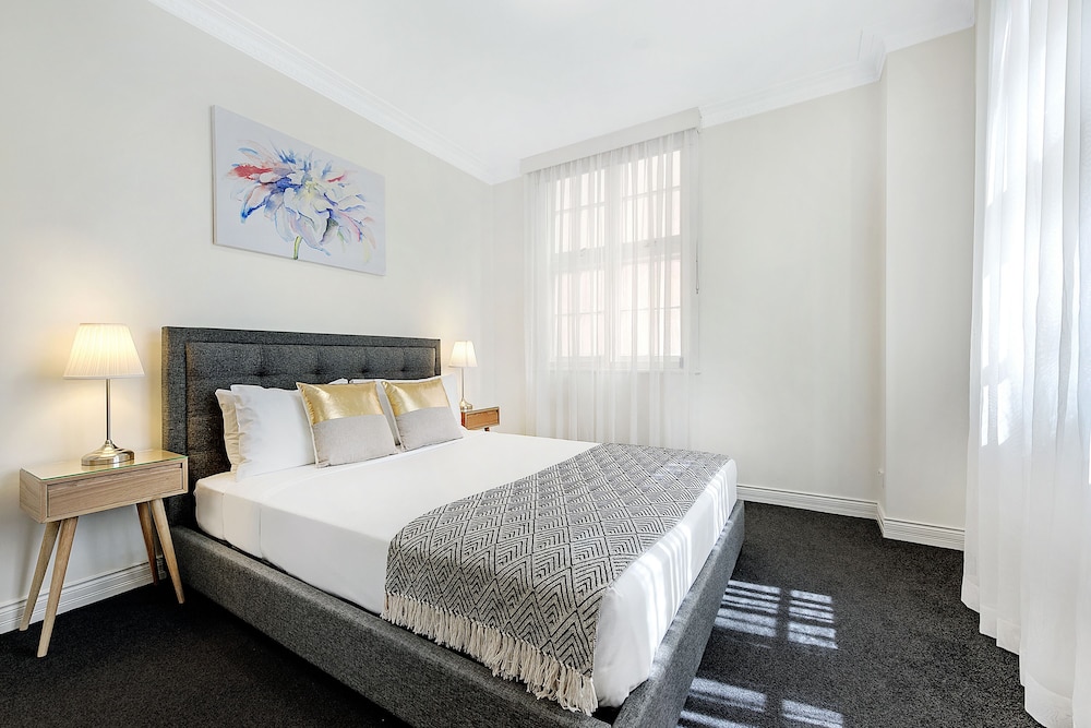 2 BEDROOMS, APARTMENT