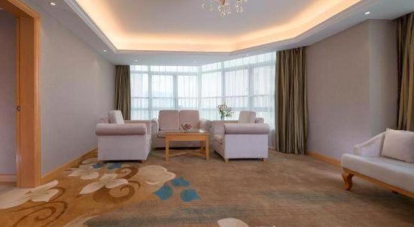 Vienna Hotel (Zhongshan Ancient Town Haizhou) 39/58