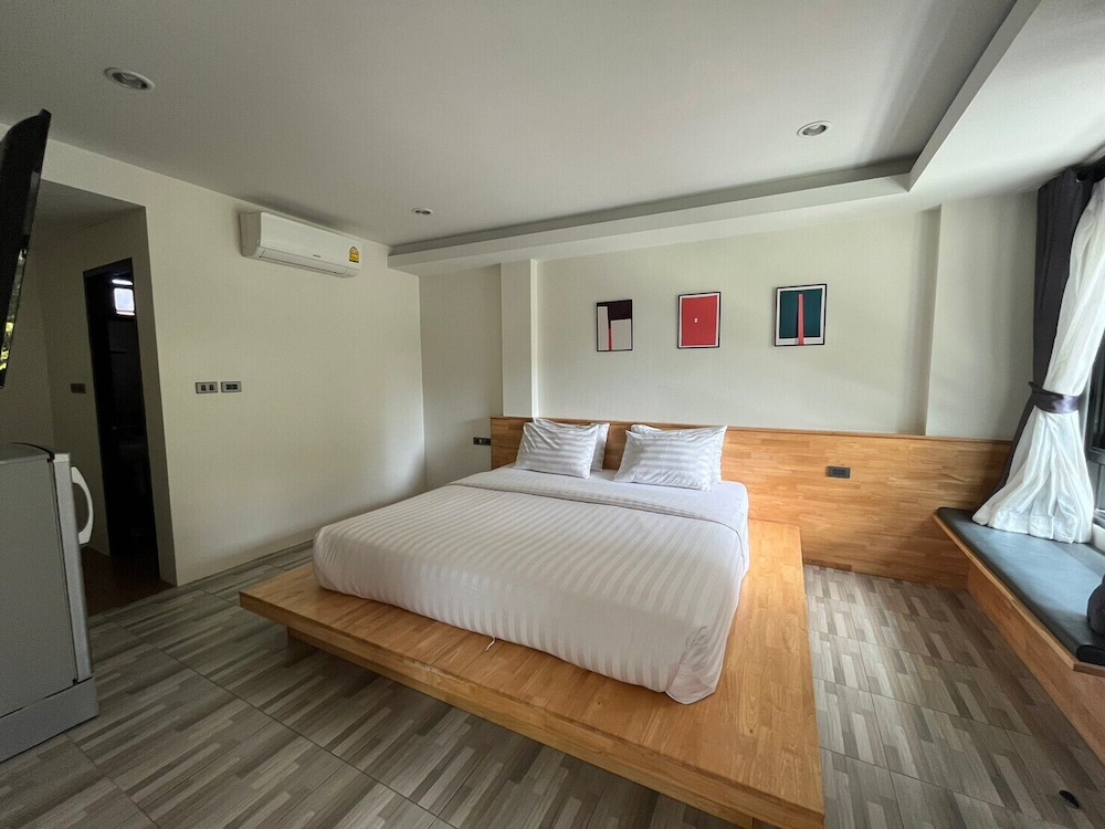 SUPERIOR, DOUBLE BED