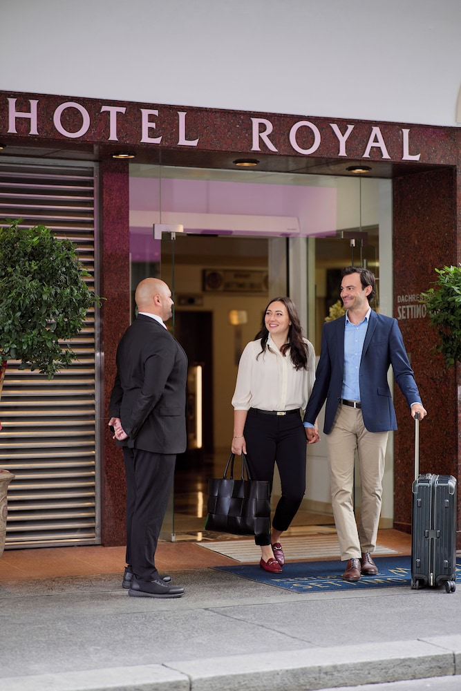 Hotel Royal 12/52