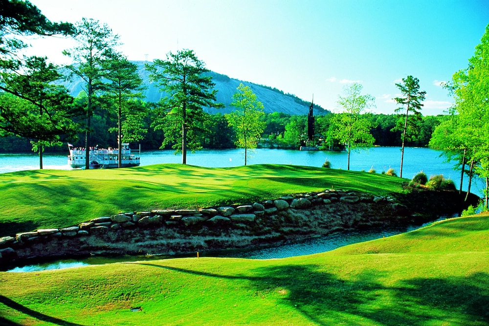Atlanta Evergreen Lakeside Resort 4/50