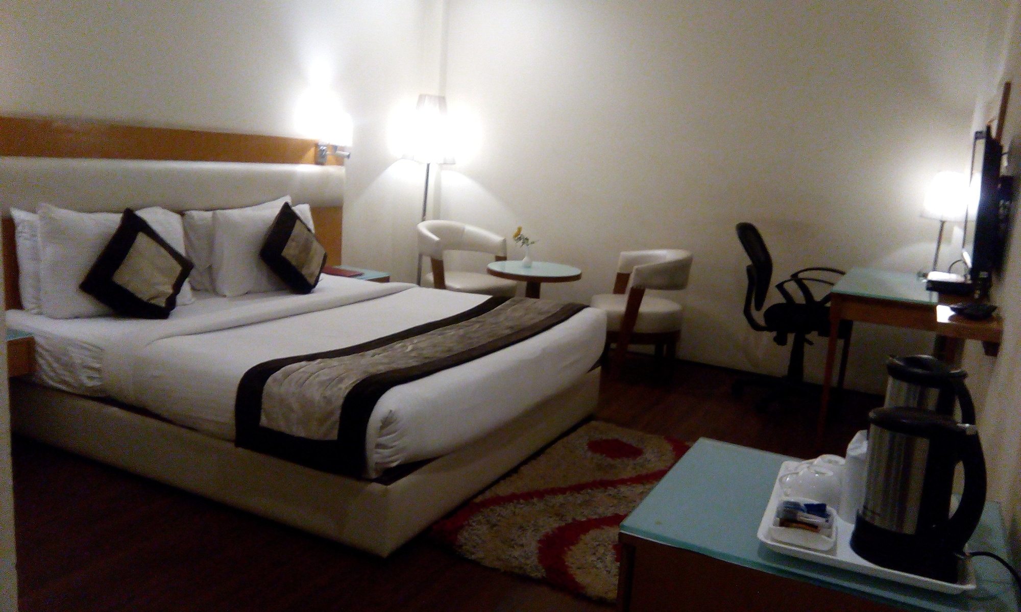 غرفة قياسية بسرير مزدوج، Hotel Ramhan Palace Mahipalpur 7/10