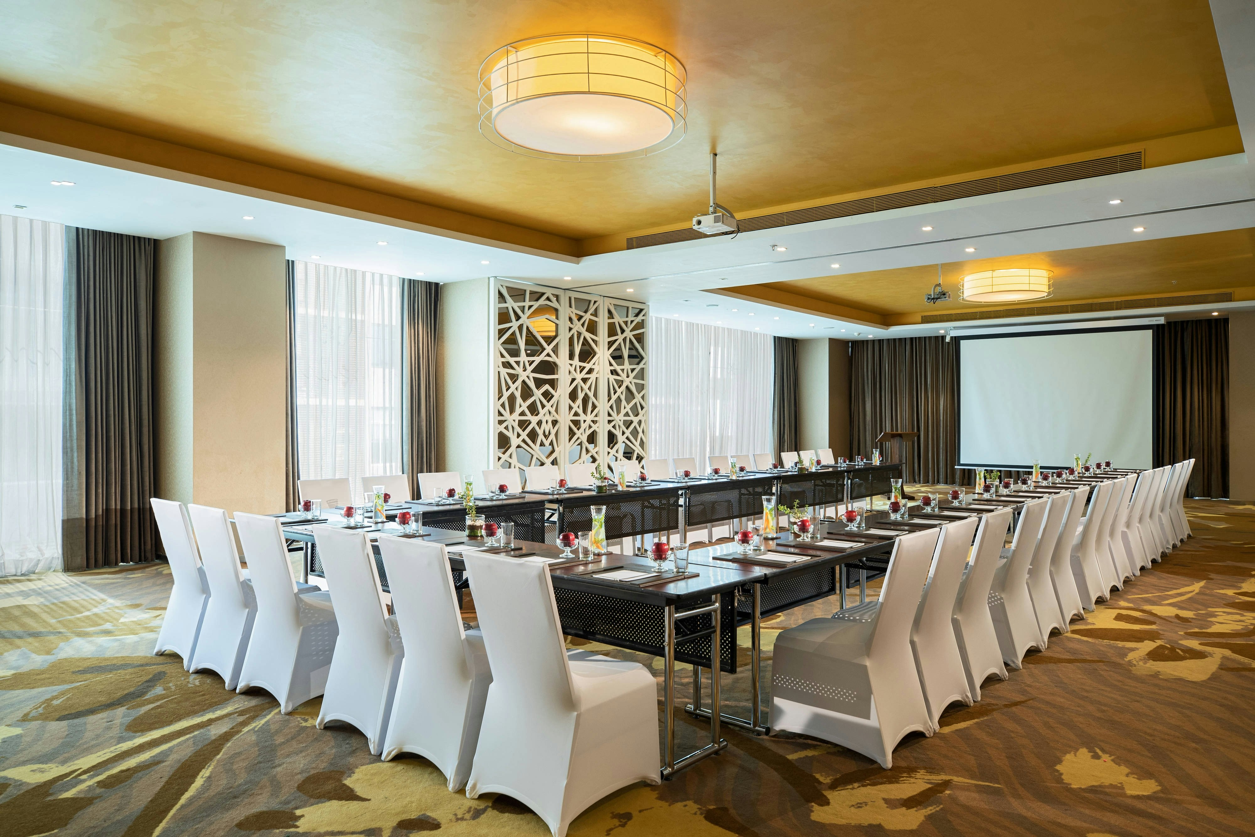 Renaissance Ahmedabad Hotel 45/53