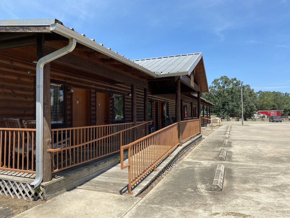 Hochatown Country Lodge 8/49