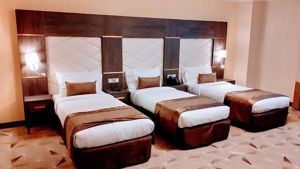 RODINA Hotel 12/49