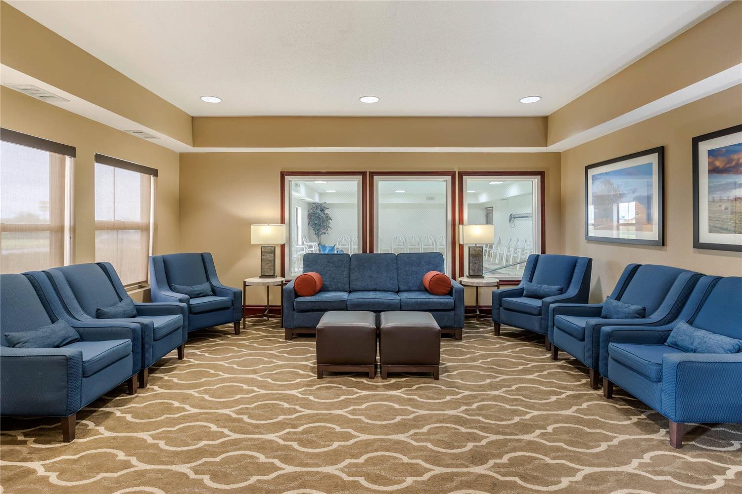 Comfort Inn Walcott Near Davenport 5/11