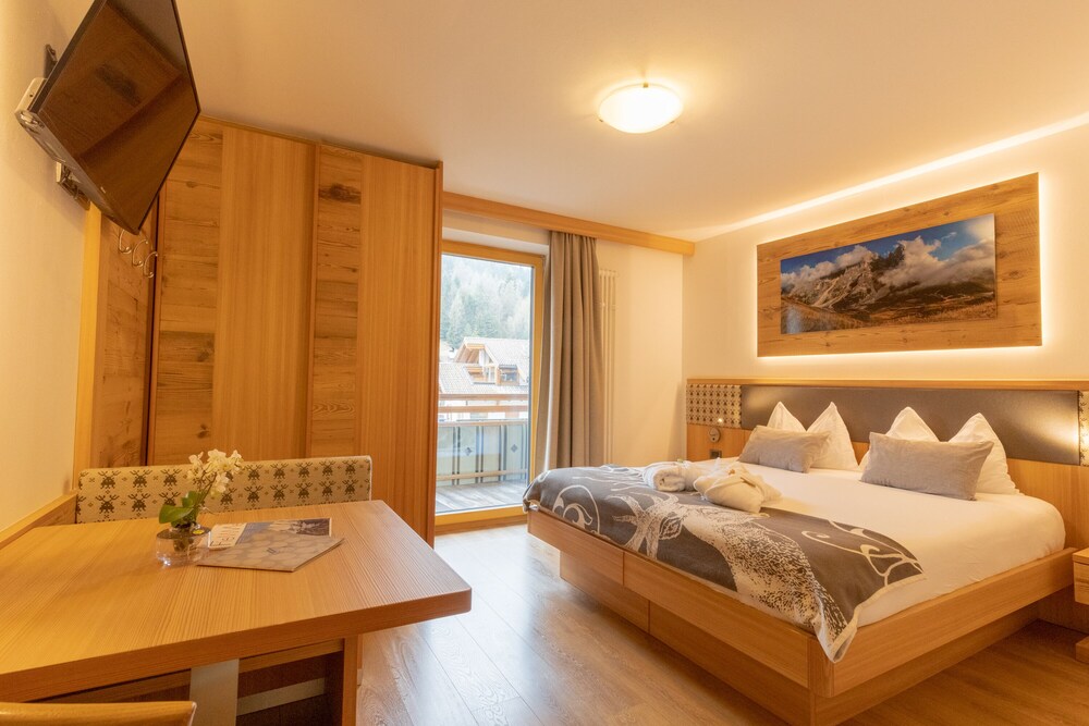 Hotel Miramonti 12/59
