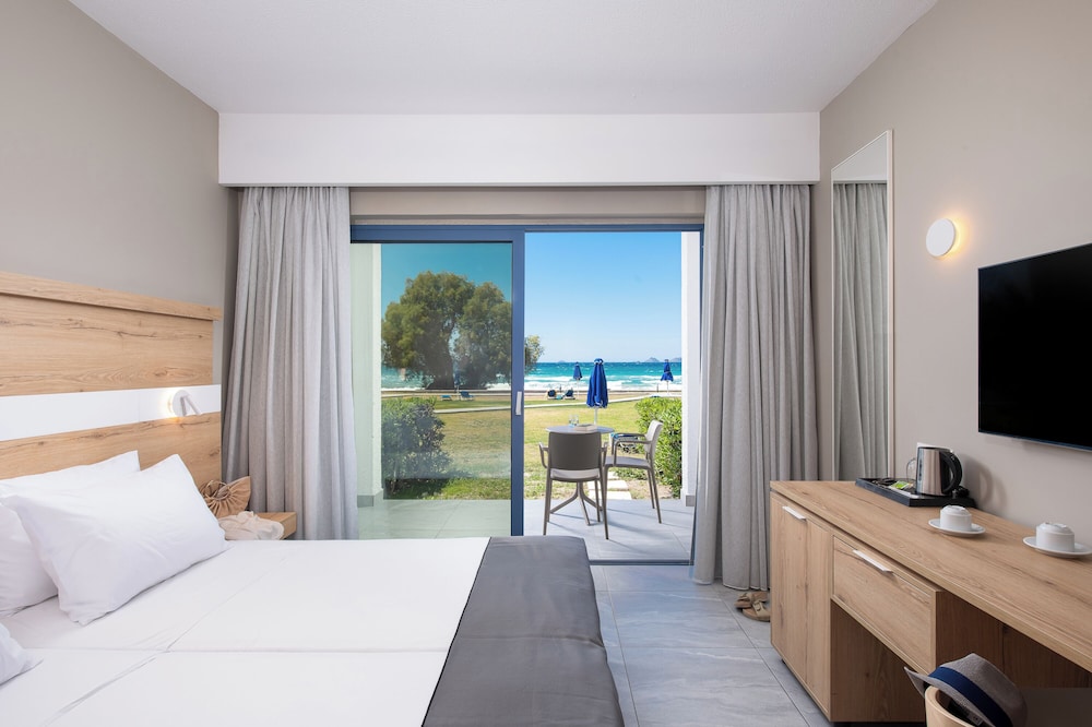 Aeolos Beach Hotel 18/57