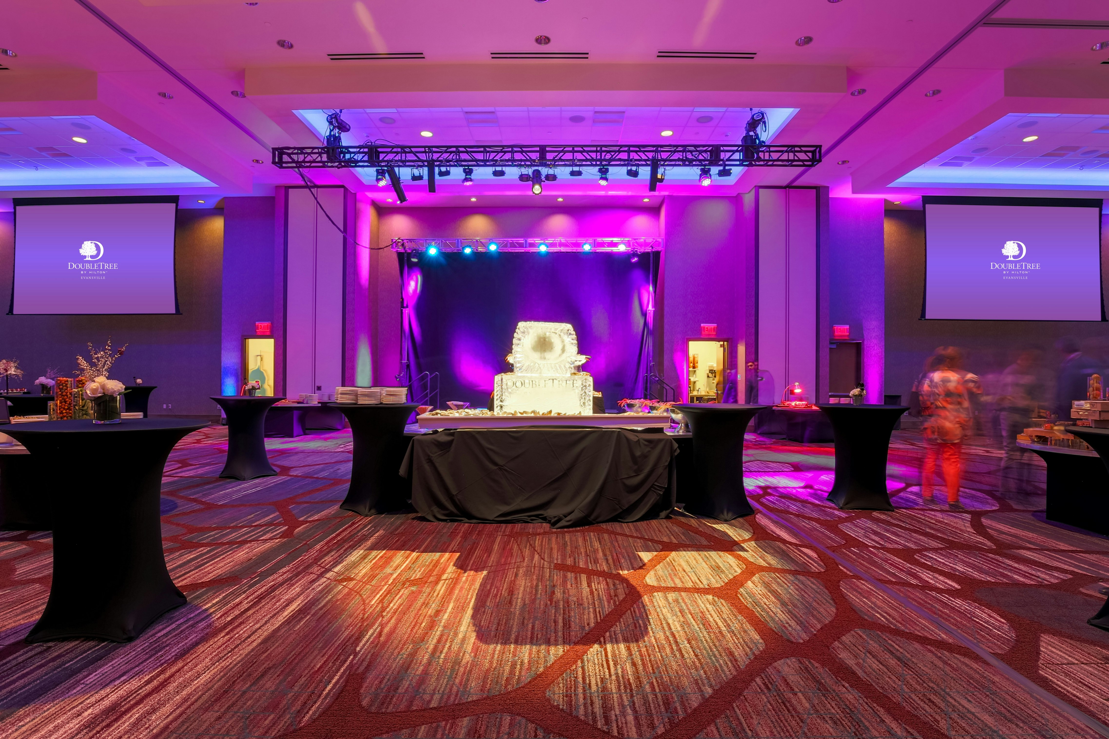 DOUBLETREE BY HILTON EVANSVILLE 69/74