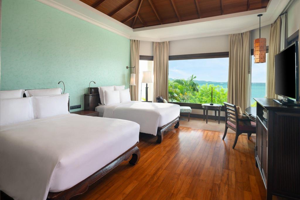 2 Bedrooms, Pool, Villa, Ocean Front, Club Lounge Access