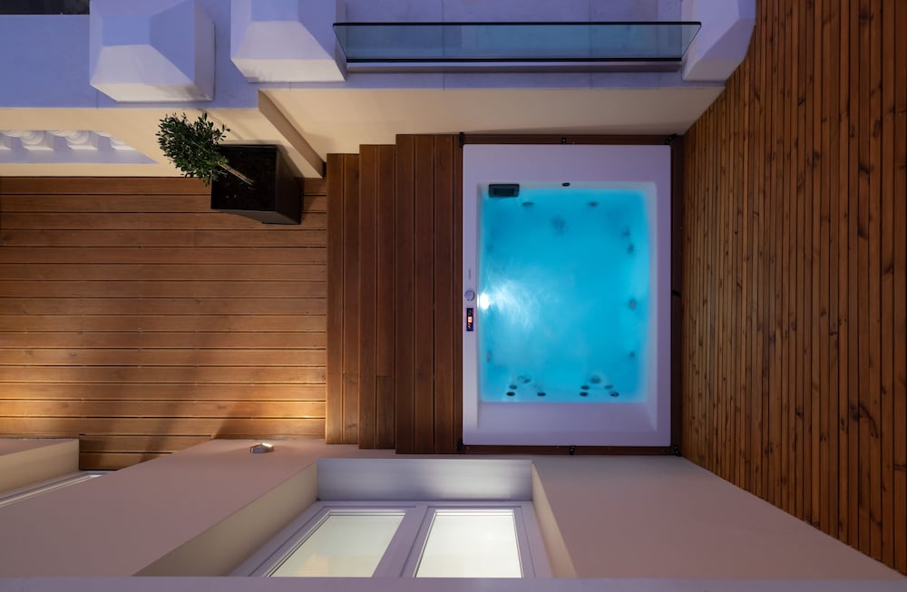 Praxitelous Luxury Suites 26/50