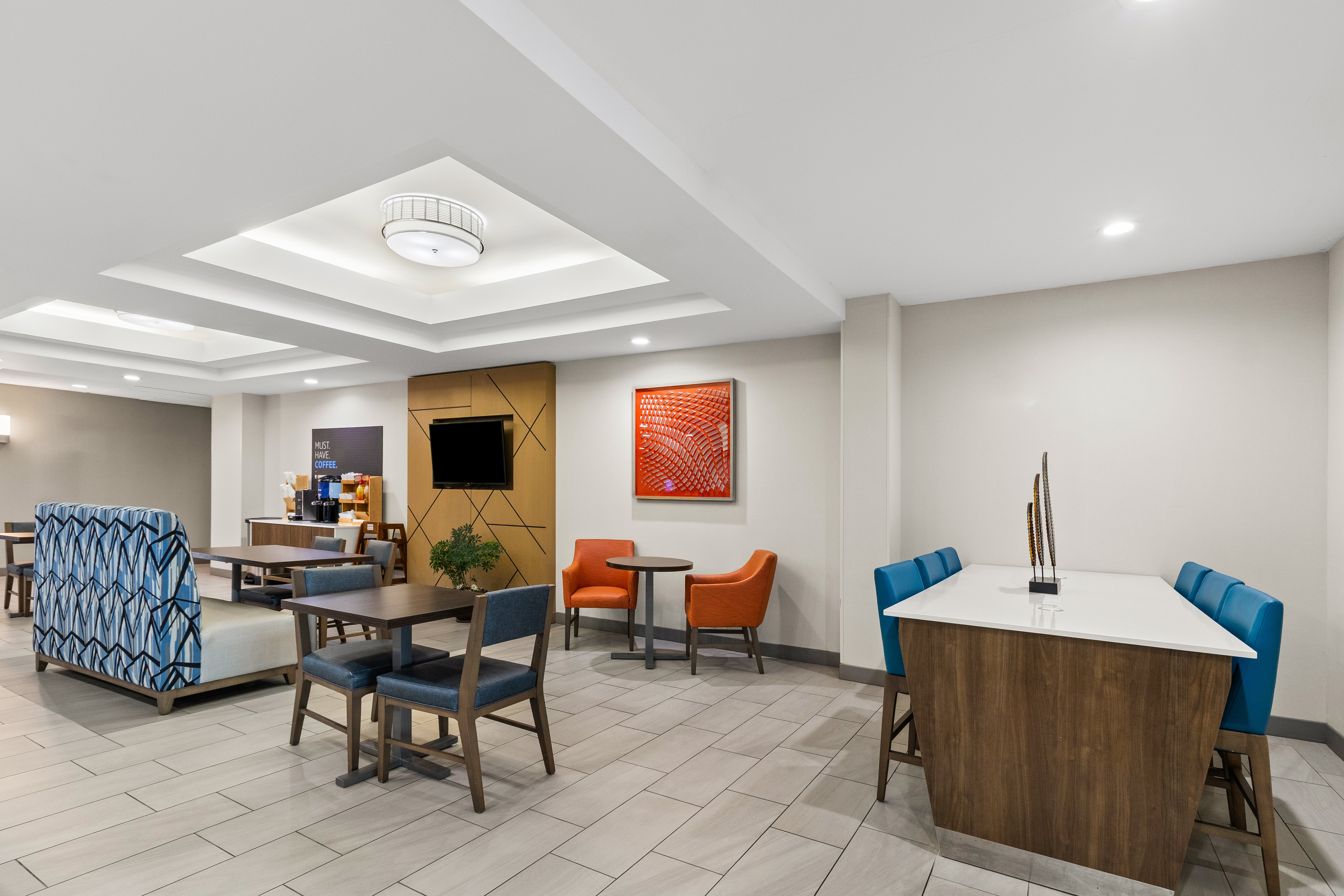 Holiday Inn Express Hotel And Suites Fairmont 60/64