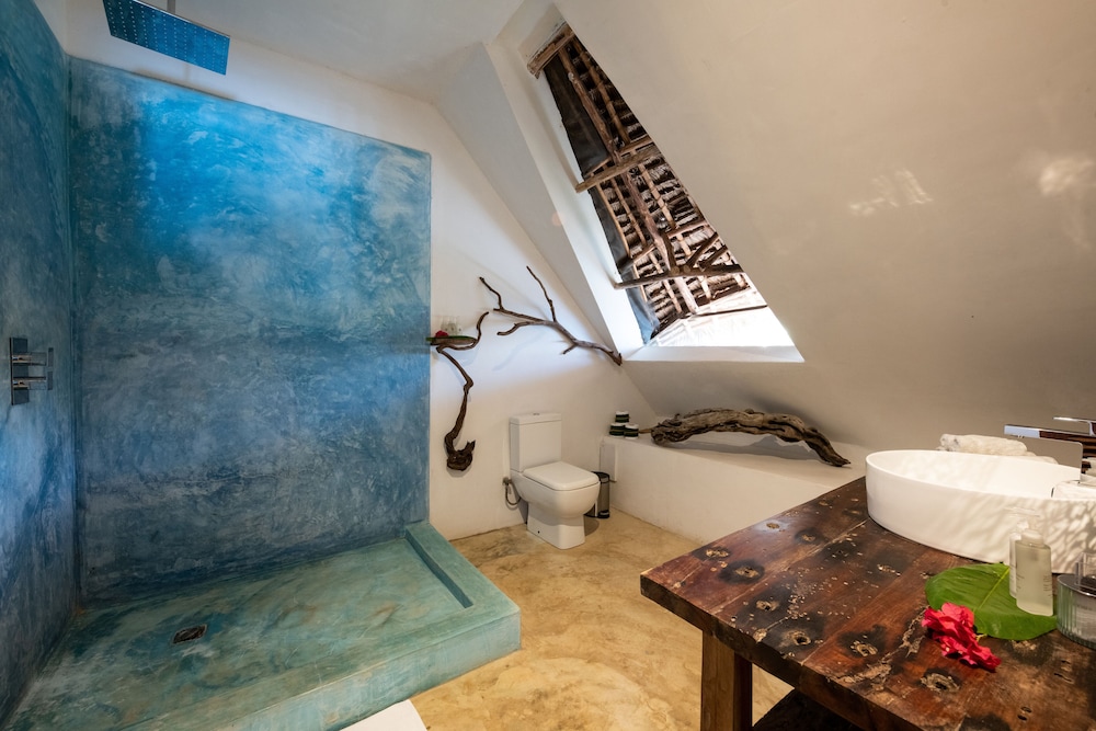 Upendo Beach Boutique Hotel 48/50