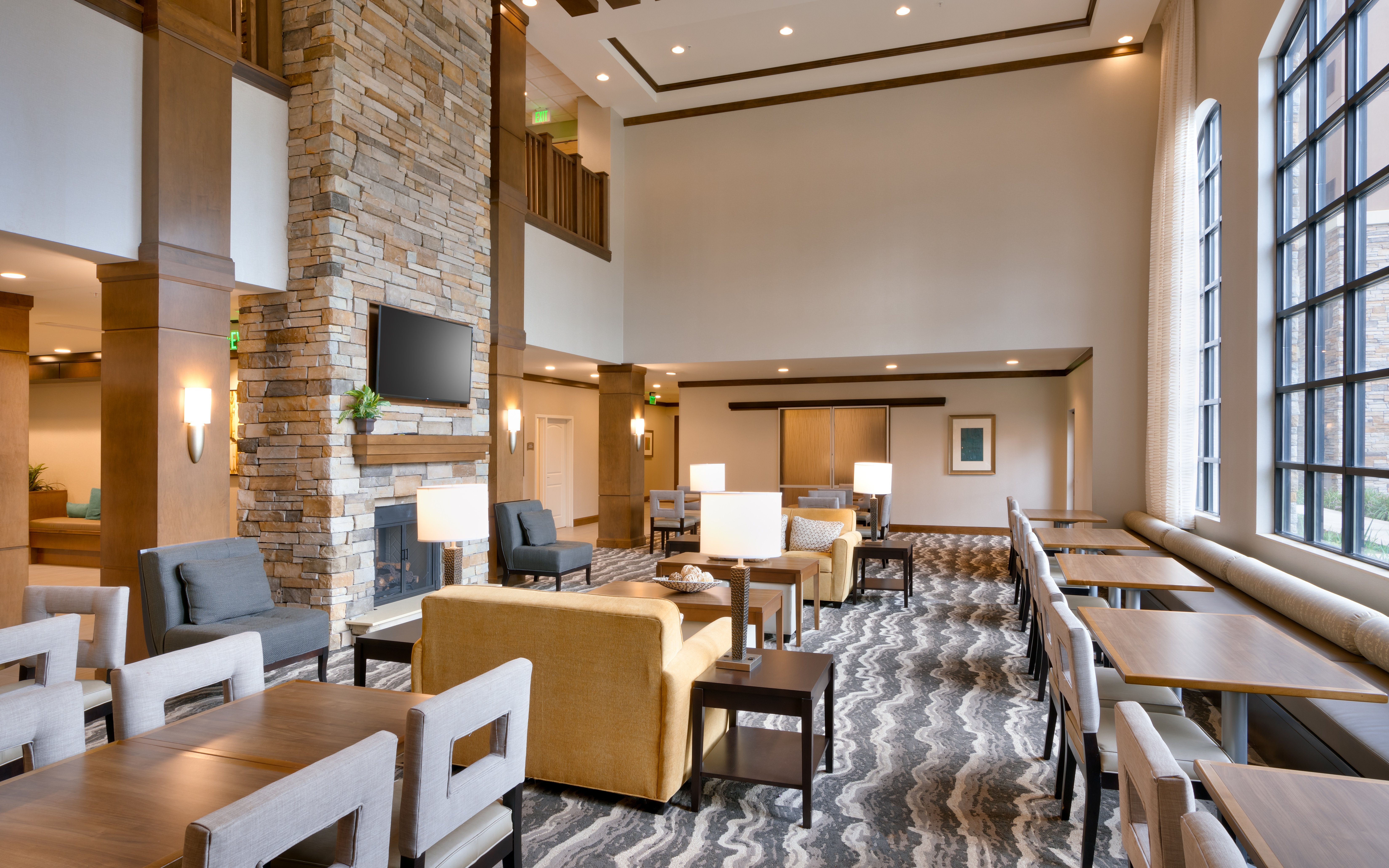 STAYBRIDGE SUITES GAINESVILLE I-75 40/68
