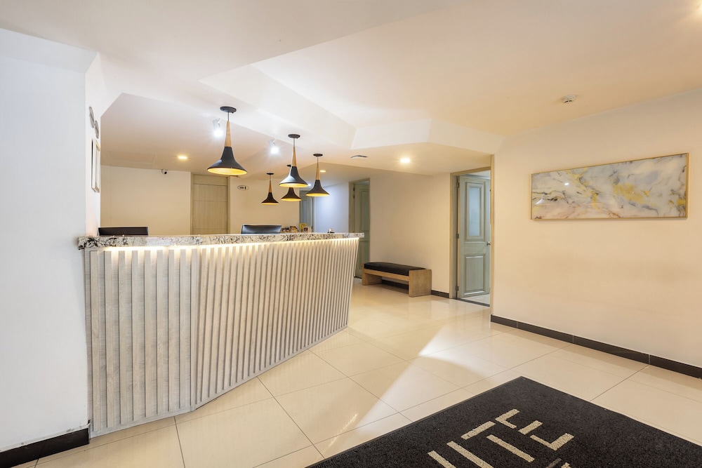 Suite Comfort Hotel 11/65