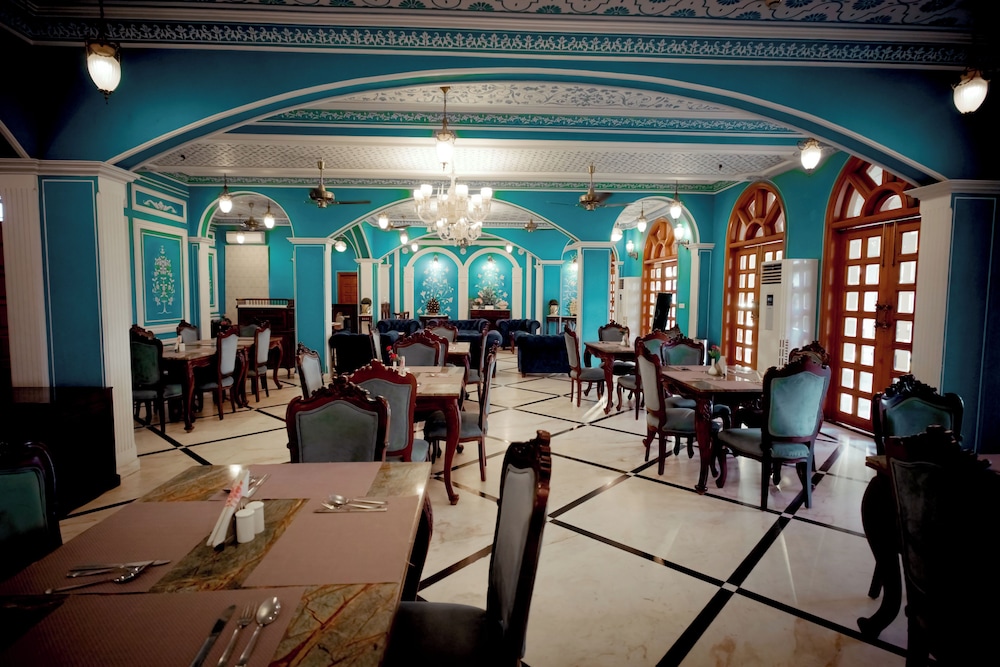 Umaid Farm Resort A Legacy Vintage Stay In Jaipur 34/50