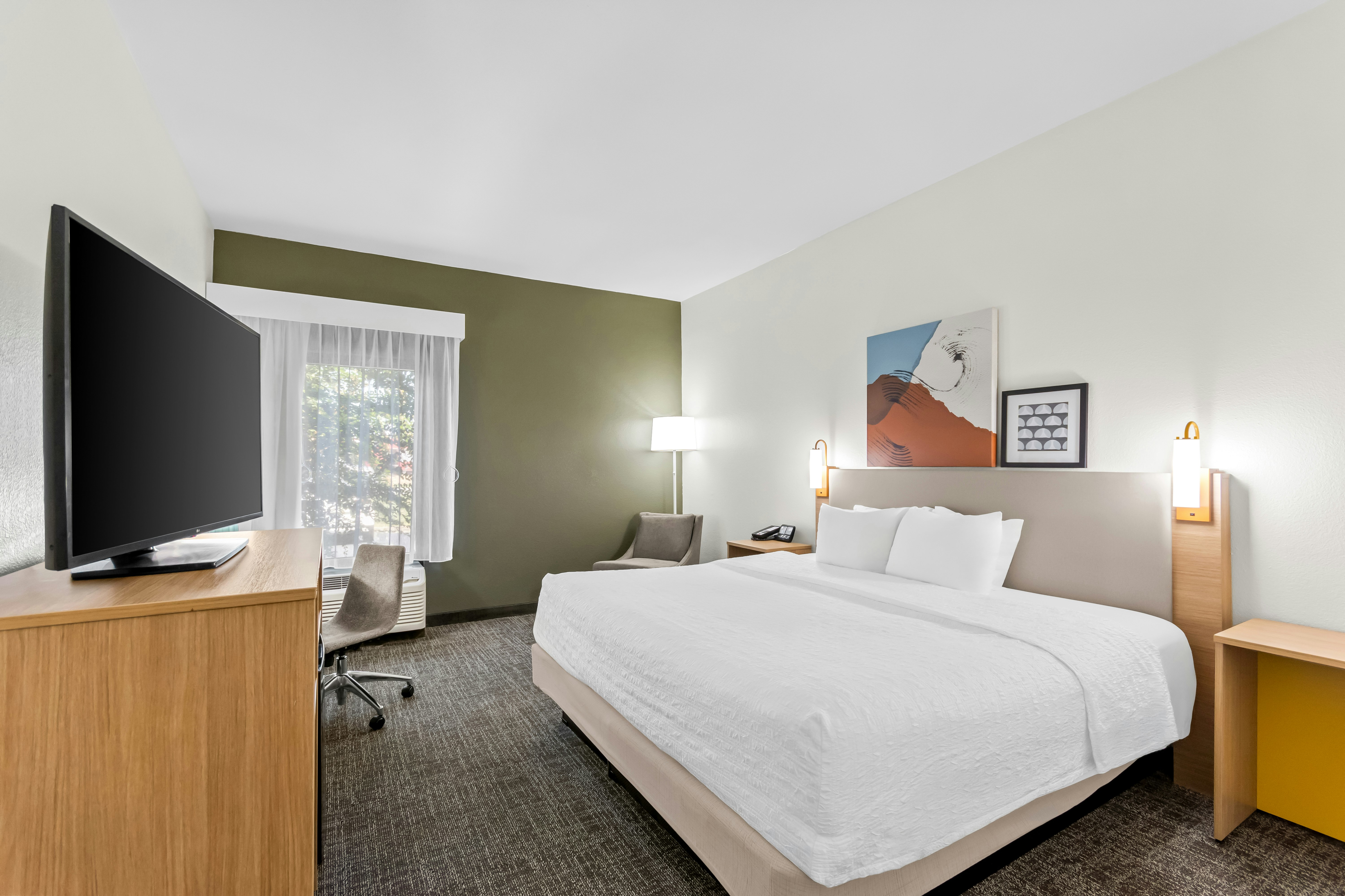 Spark by Hilton Bardstown 24/49