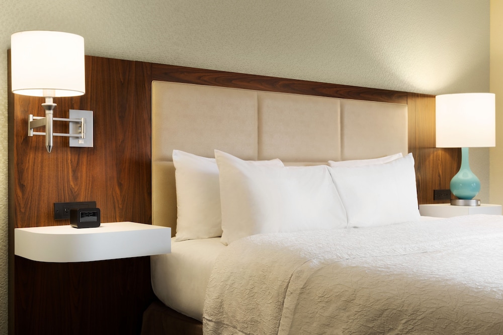 Hampton Inn Akron-Fairlawn 13/42