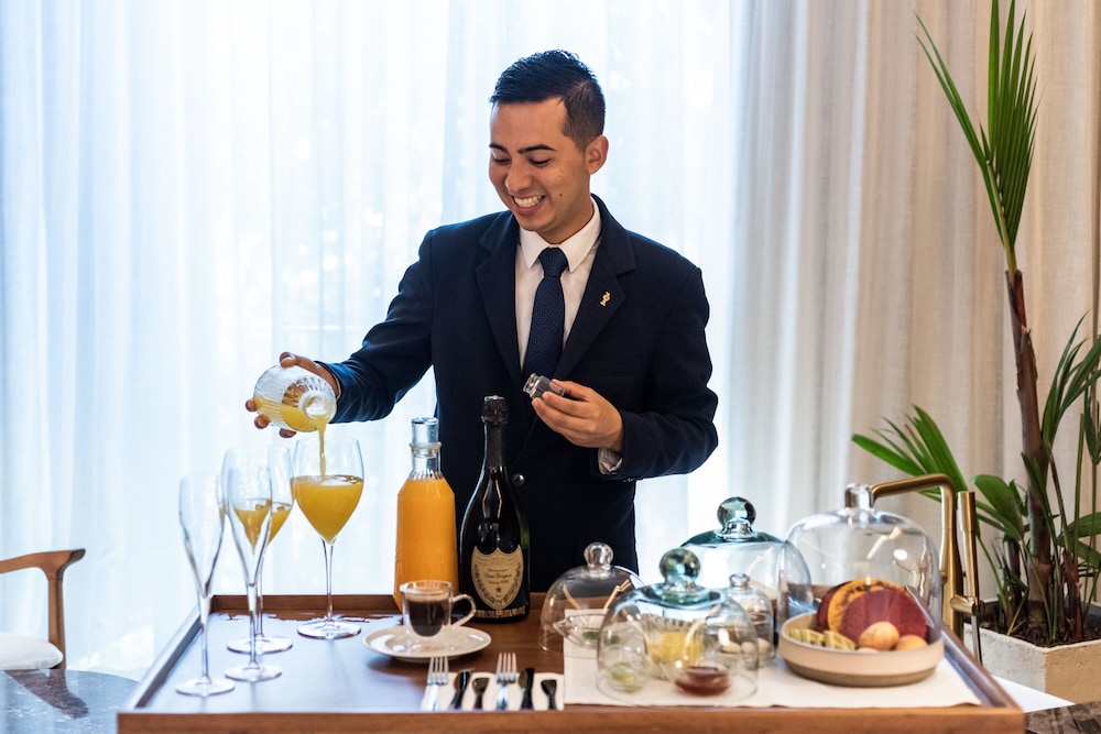 Elcielo Hotel and Restaurant 10/56
