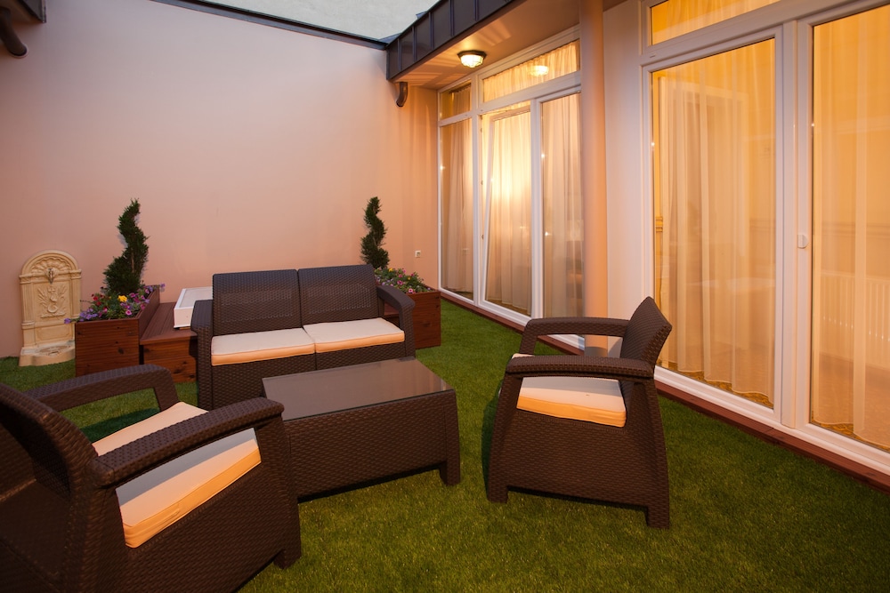 Barokk Hotel Promenad Gyor 15/24