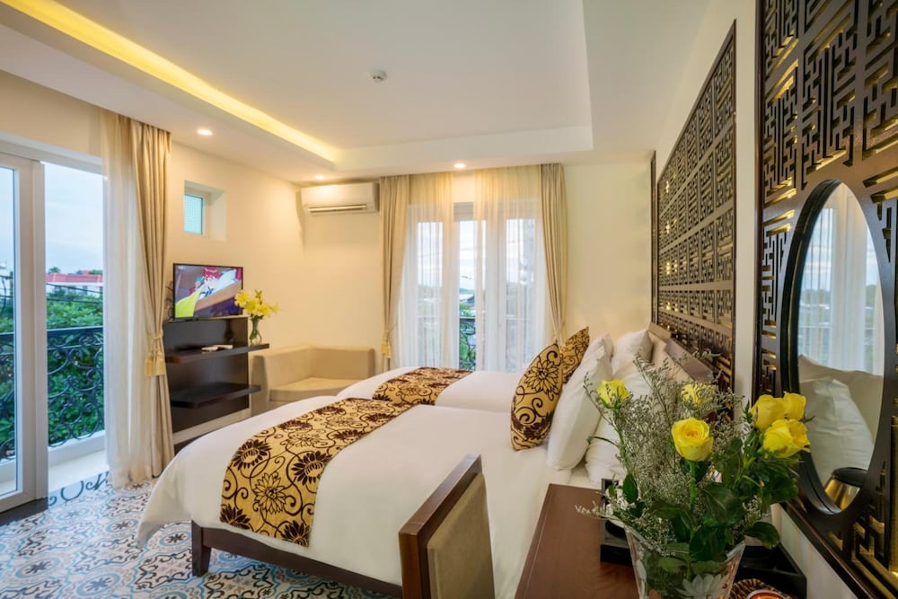 Hoi An Canal House 14/67