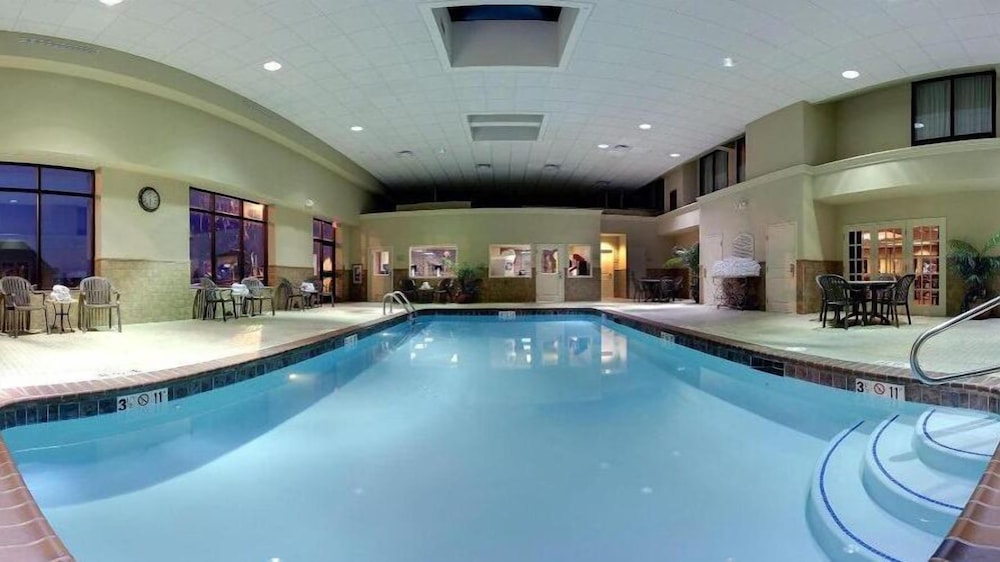 Holiday Inn Express Hotel Suites Cape Girardeau I 55 53/60