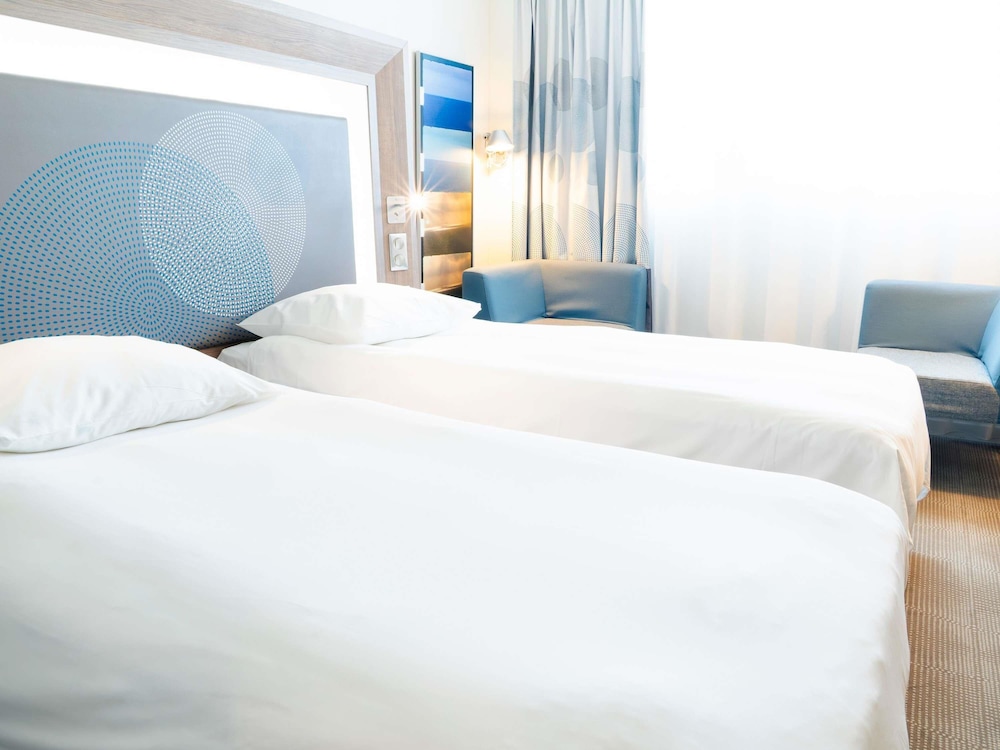 NOVOTEL LODZ CENTRUM 33/77