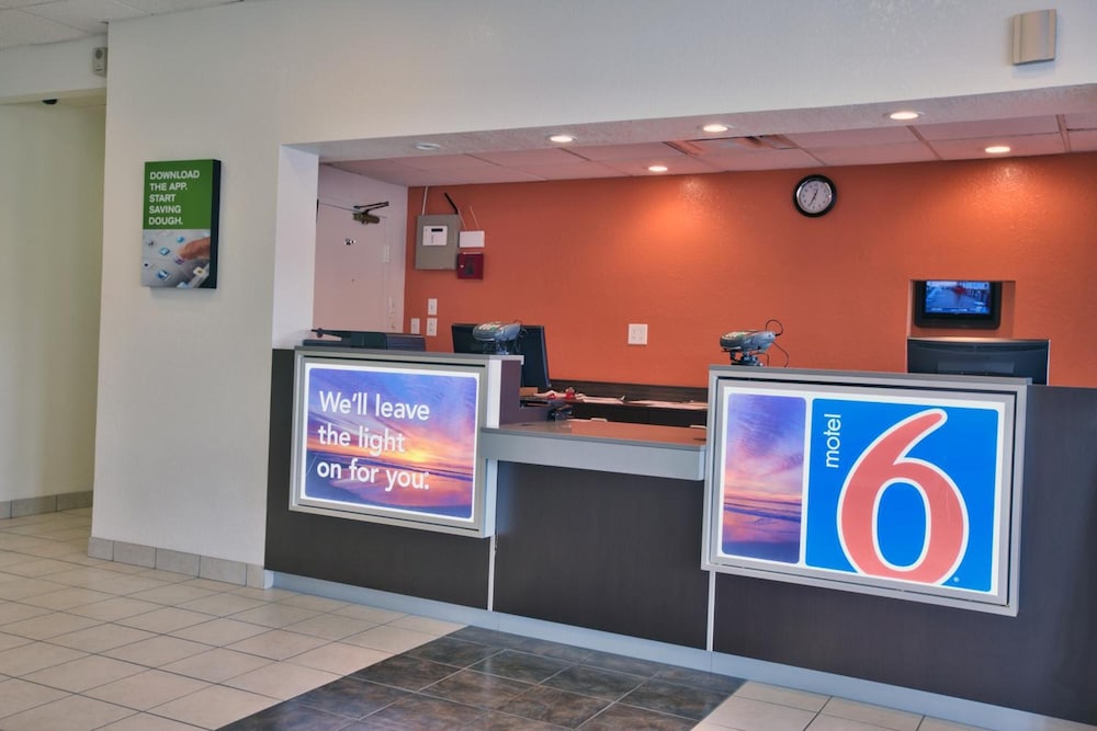 Motel6 Tallahassee, FL - Downtown 9/59