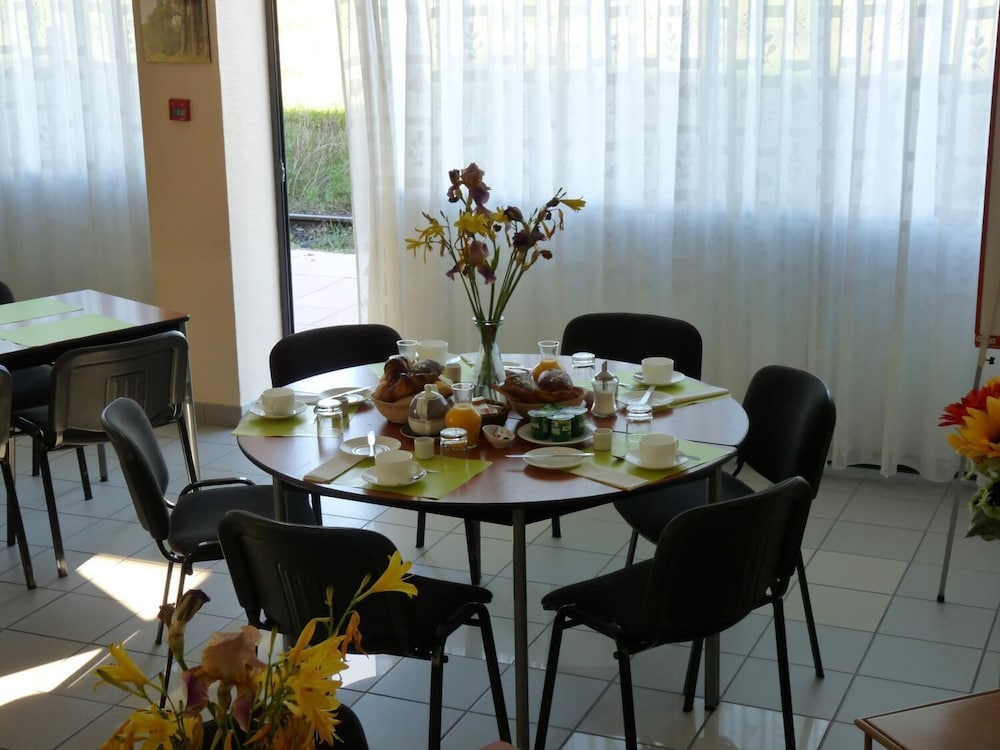 Hotel de la Gare 49/55