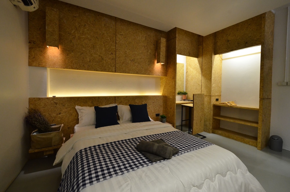 Hugger Hostel 16/58