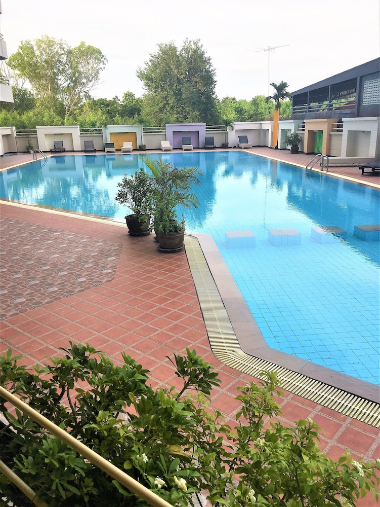 Angket Hip Residence 17/50