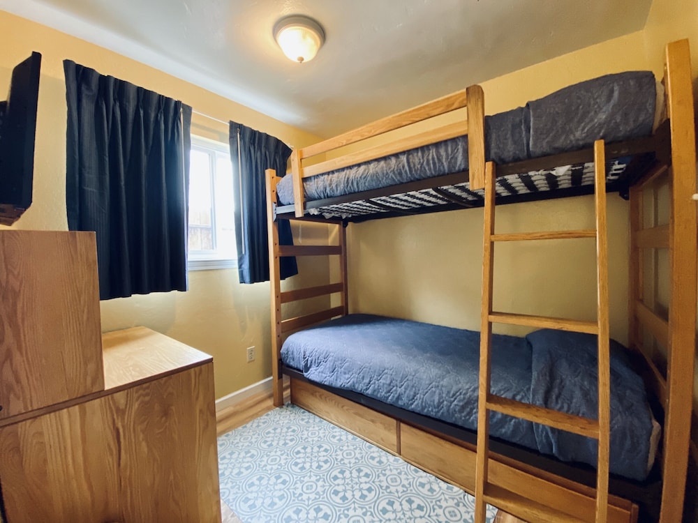 Monterey Bay Lodge 22/71