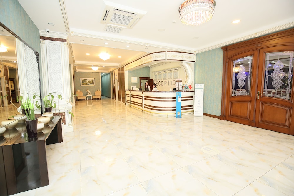 Lobby at Alis Hotel Baku, BAKU