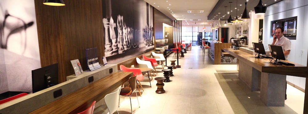 Ibis Buenos Aires Obelisco 43/49