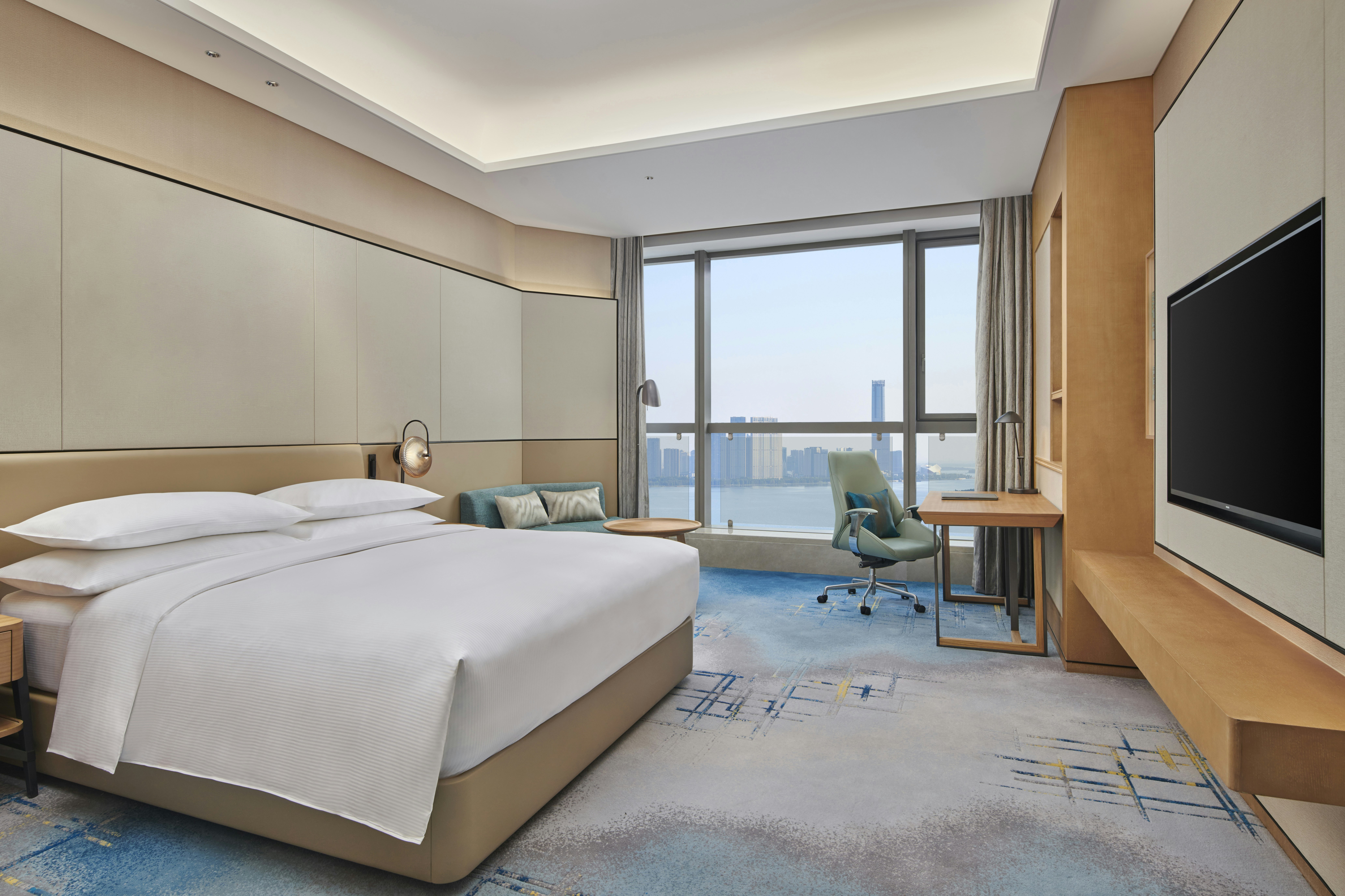 Premium, King Bed
